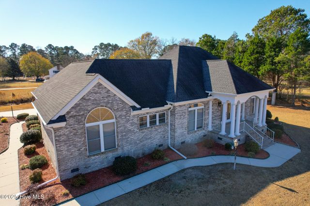 27 Stewart Circle, Whiteville, NC 28472