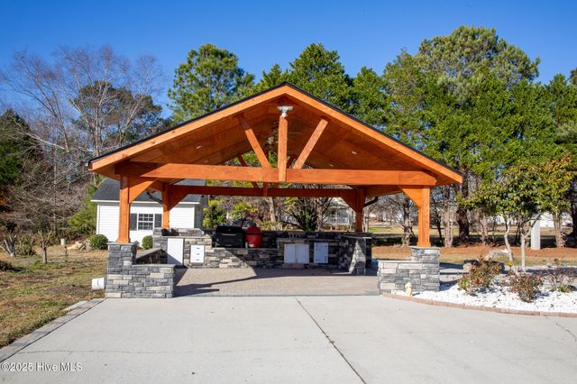 27 Stewart Circle, Whiteville, NC 28472