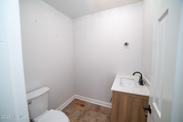 27 Stewart Circle, Whiteville, NC 28472