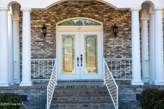 27 Stewart Circle, Whiteville, NC 28472