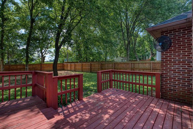 4422 Summercreek Lane, Newburgh, IN 47630