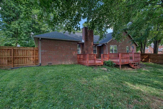4422 Summercreek Lane, Newburgh, IN 47630
