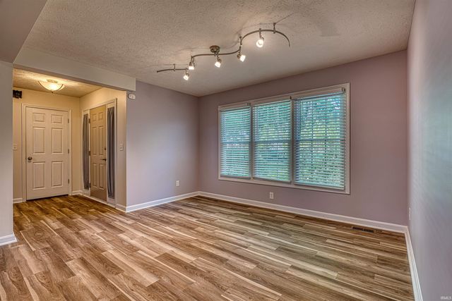 4422 Summercreek Lane, Newburgh, IN 47630