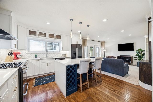 825 Merrill Street, Houston, TX 77009