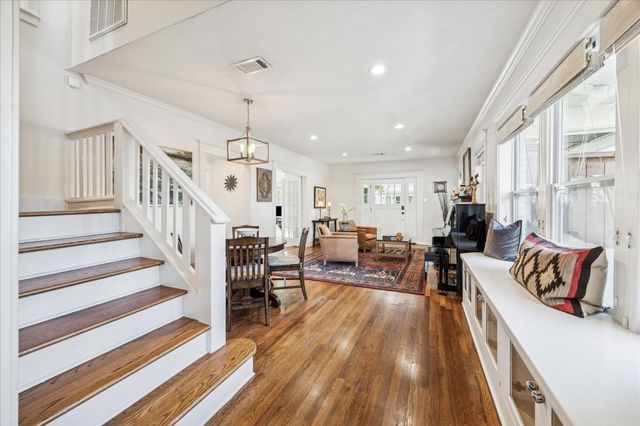 825 Merrill Street, Houston, TX 77009