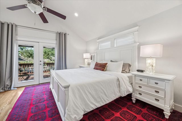 825 Merrill Street, Houston, TX 77009