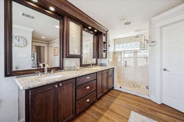 825 Merrill Street, Houston, TX 77009