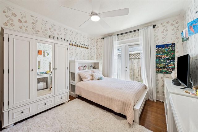 825 Merrill Street, Houston, TX 77009