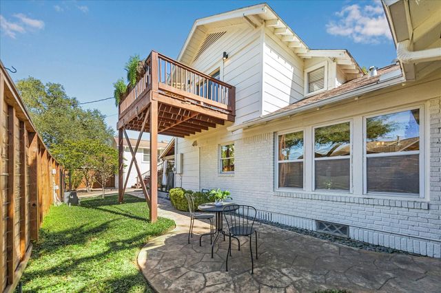 825 Merrill Street, Houston, TX 77009