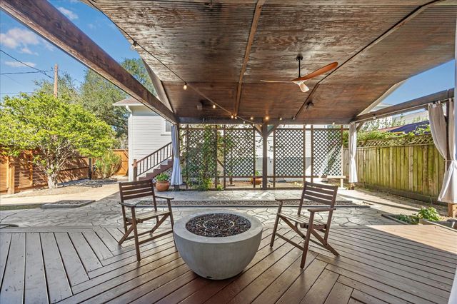 825 Merrill Street, Houston, TX 77009