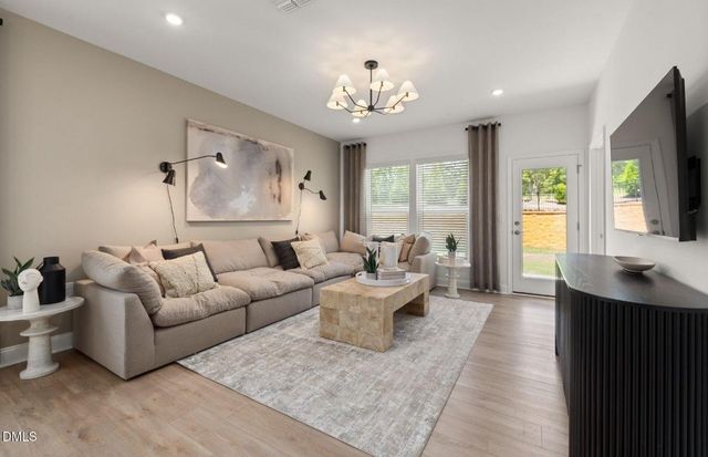 94 Omaha Way, Clayton, NC 27520