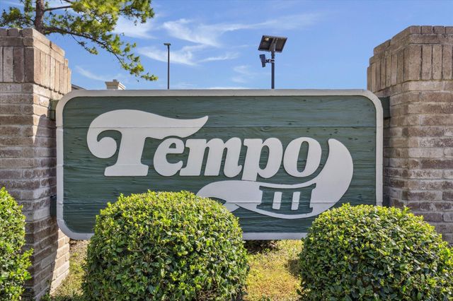 11957 Bob White Drive 863, Houston, TX 77035