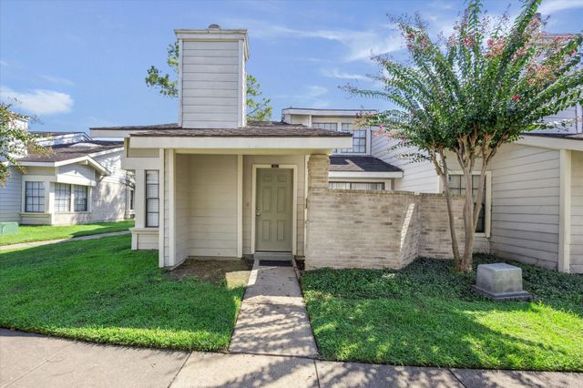 11957 Bob White Drive 863, Houston, TX 77035