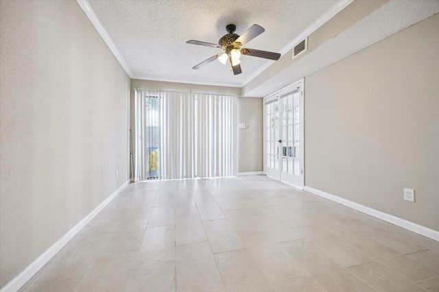 11957 Bob White Drive 863, Houston, TX 77035