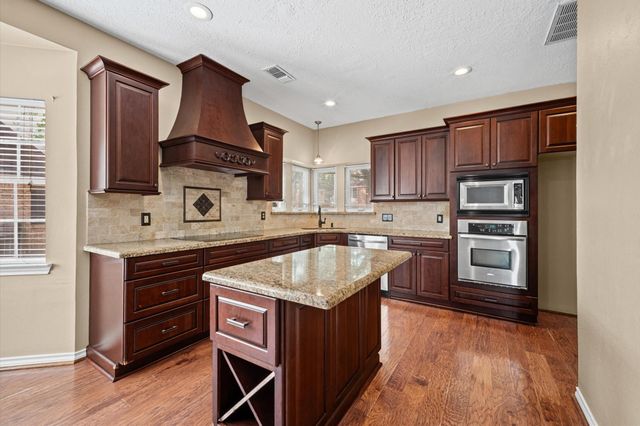 13126 Lemur Lane, Cypress, TX 77429