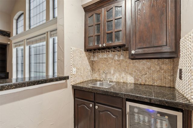 1601 Eagle Ridge Drive, Corinth, TX 76210