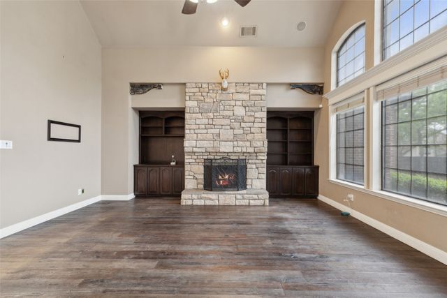 1601 Eagle Ridge Drive, Corinth, TX 76210