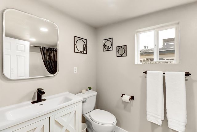 3301 Langley Way, Antelope, CA 95843