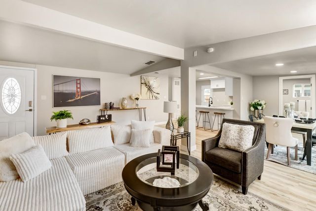 3301 Langley Way, Antelope, CA 95843