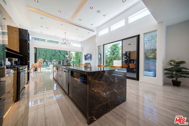 11658 Morrison Street, Valley Village, CA 91601