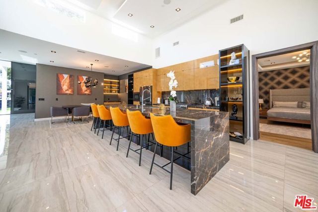 11658 Morrison Street, Valley Village, CA 91601