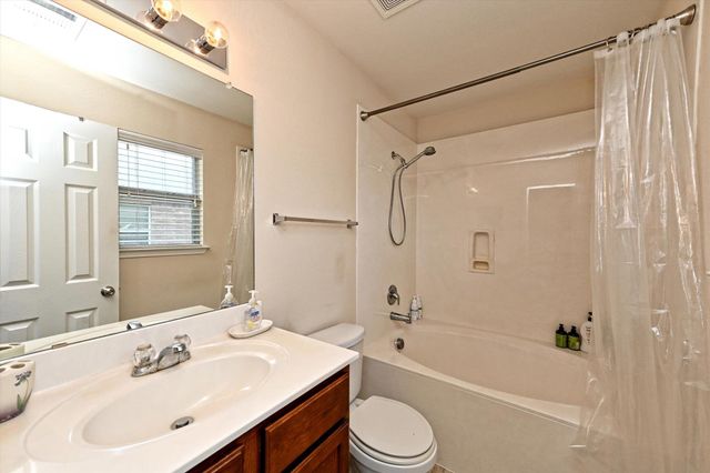 161 Mallard LN, Leander, TX 78641