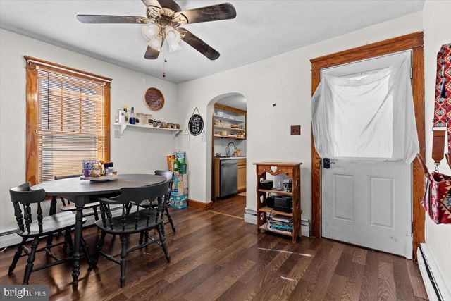 210 CHARLES AVENUE, Hanover, PA 17331