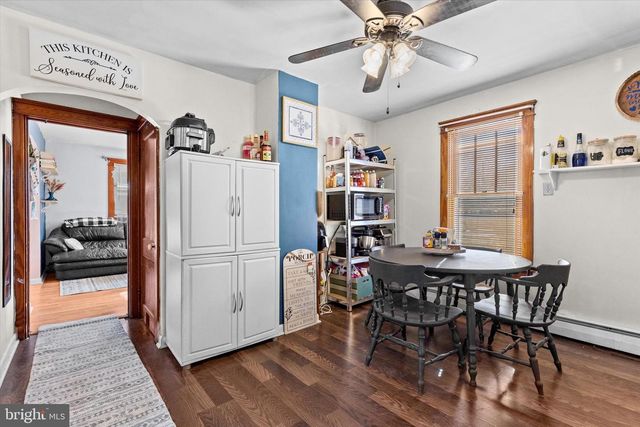 210 CHARLES AVENUE, Hanover, PA 17331