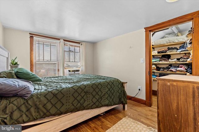 210 CHARLES AVENUE, Hanover, PA 17331