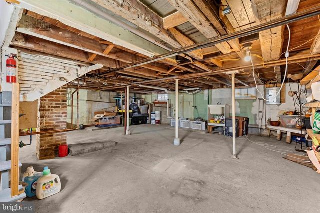 210 CHARLES AVENUE, Hanover, PA 17331