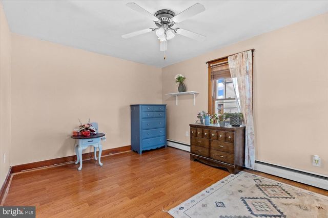210 CHARLES AVENUE, Hanover, PA 17331