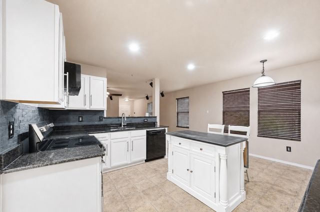 322 Laurel Lane, Fate, TX 75087