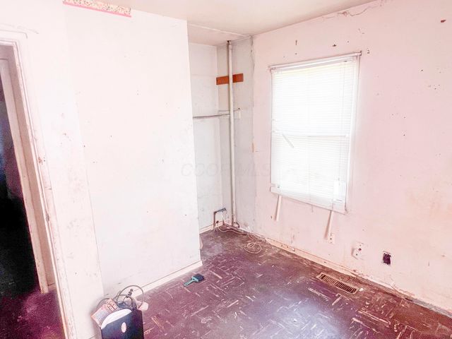 2676 Shelly Drive, Columbus, OH 43207