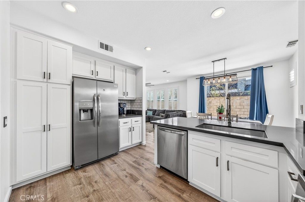 Image 15 of property listing at 35899 Gatineau, Murrieta, CA 92563