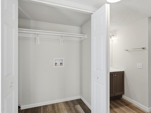 320 Lincoln AVENUE, Omro, WI 54963