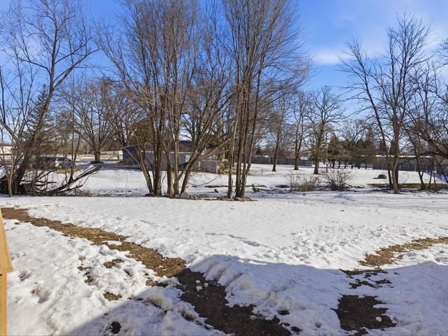 320 Lincoln AVENUE, Omro, WI 54963