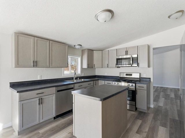 320 Lincoln AVENUE, Omro, WI 54963