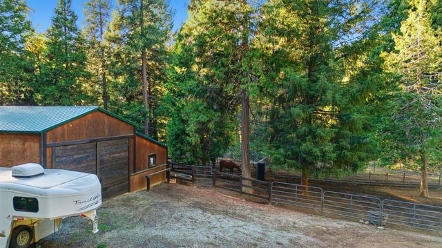11234 Valencia Rd, Nevada City, CA 95959