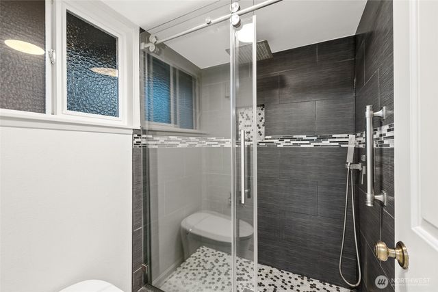 14910 SE 47th Court, Bellevue, WA 98006