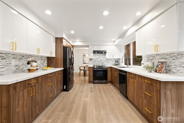 14910 SE 47th Court, Bellevue, WA 98006