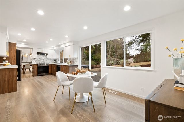 14910 SE 47th Court, Bellevue, WA 98006