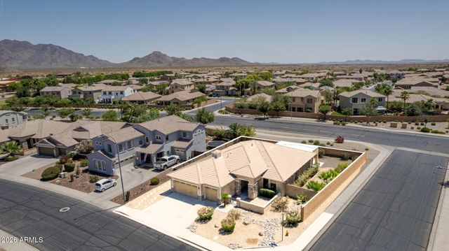 6668 S Garnet Way, Chandler, AZ 85249
