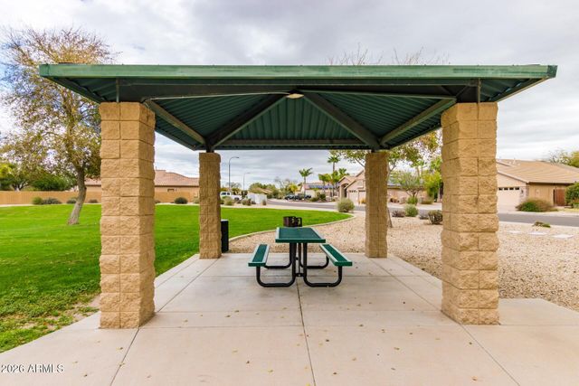 6668 S Garnet Way, Chandler, AZ 85249