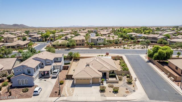 6668 S Garnet Way, Chandler, AZ 85249