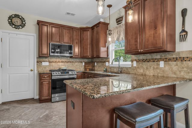 16 Saveria Court, Howell, NJ 07731