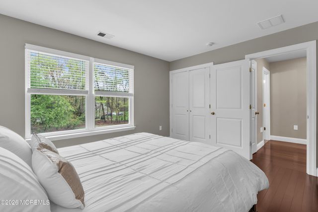 16 Saveria Court, Howell, NJ 07731