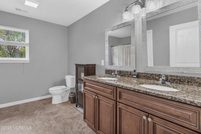 16 Saveria Court, Howell, NJ 07731
