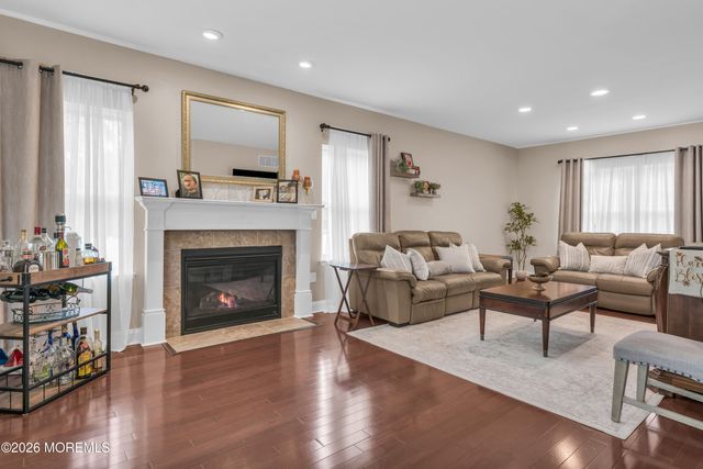 16 Saveria Court, Howell, NJ 07731