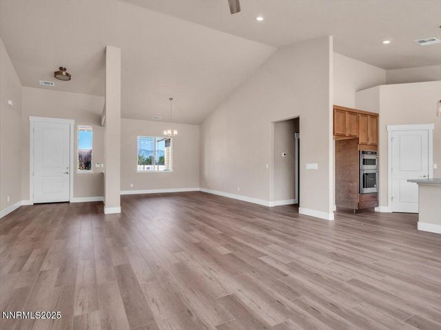 2765 Squires Street, Minden, NV 89423