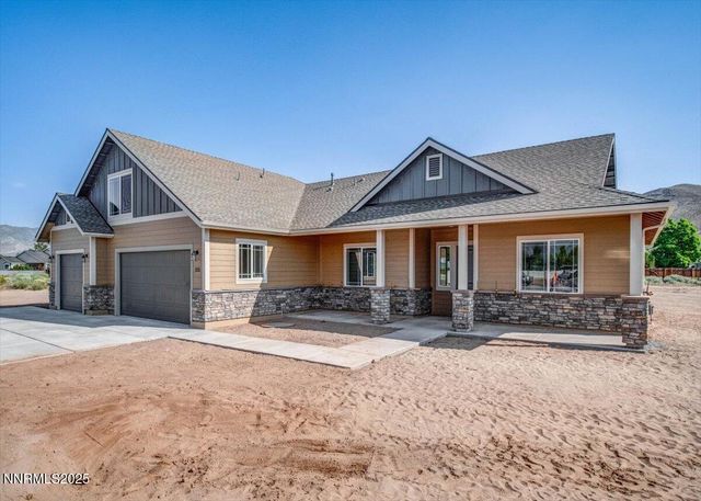 2765 Squires Street, Minden, NV 89423